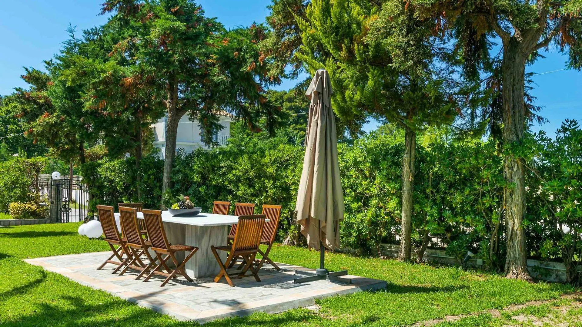 Albero Villa Polychrono